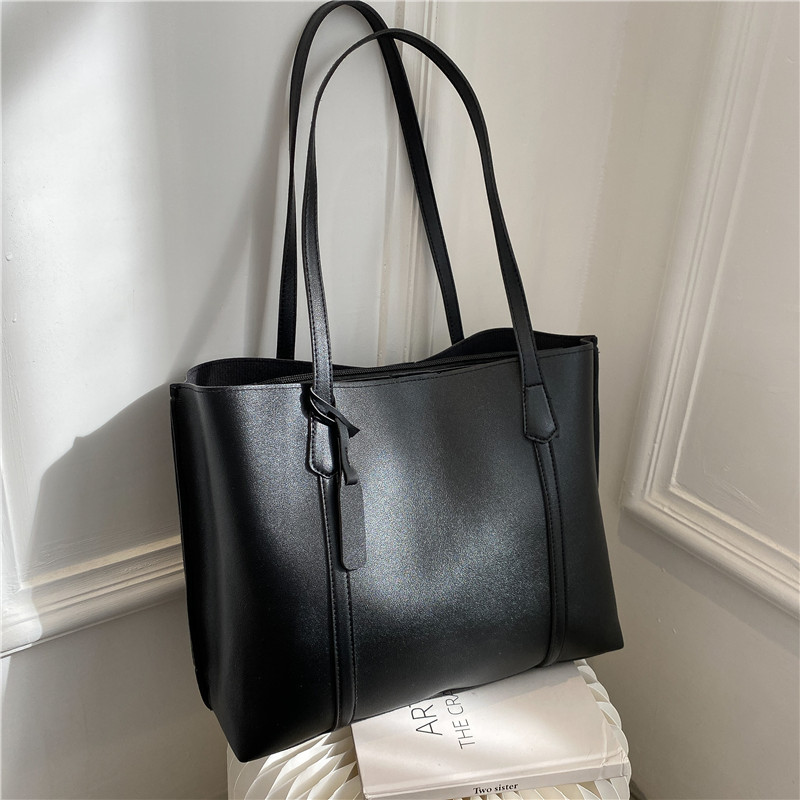 Classic Black Faux Leather Tot - Leatherwork Belt recension och pris
