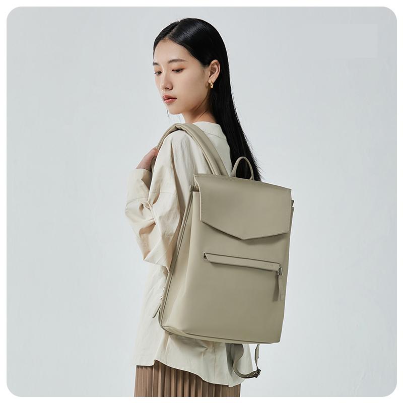 Fashion New Japanese And Korea - Leather Work Bag recension och pris