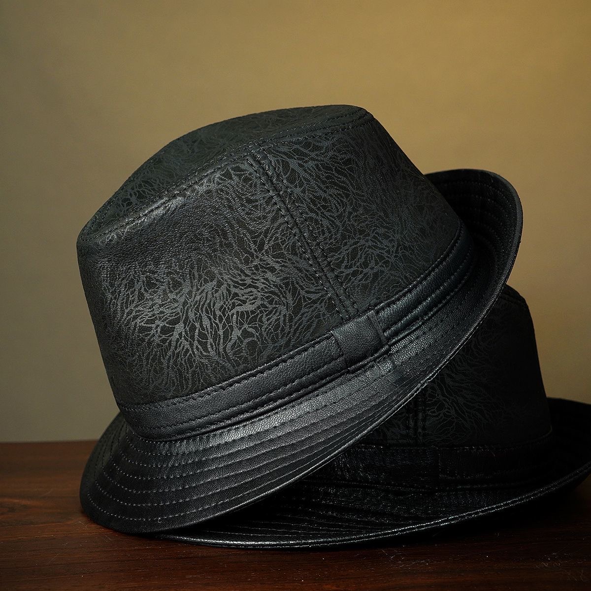 Shows Gentleman Retro High Qua - Leather Work Hat recension och pris